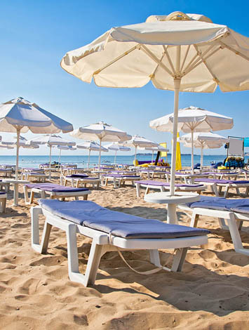 Paralia-Ofriniou-Greece-2